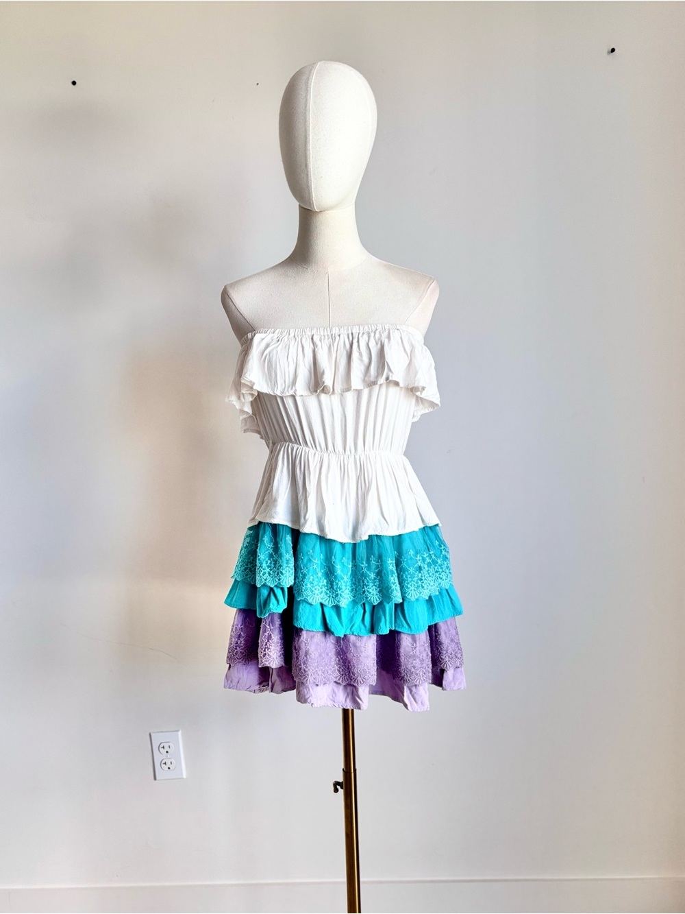 Vintage La Mode Du Golf piece strapless ruffle tiered lace colorblock mini dress